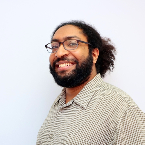 Headshot of J. Khan.