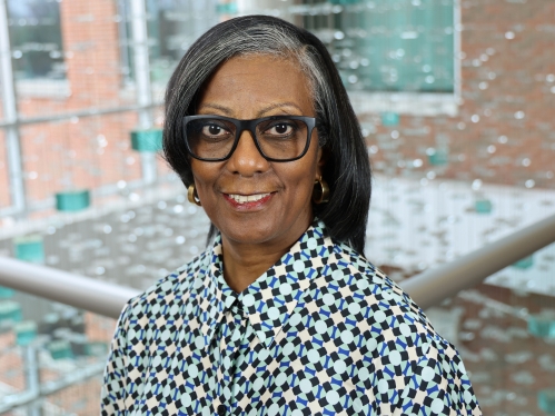 Headshot of Rhonda Barnes.